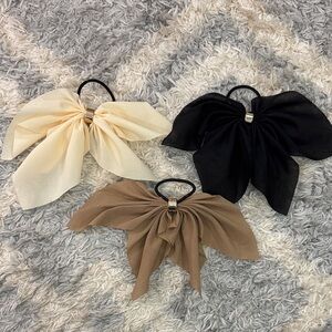 Elegant Cream, Black, and Tan Bow Set